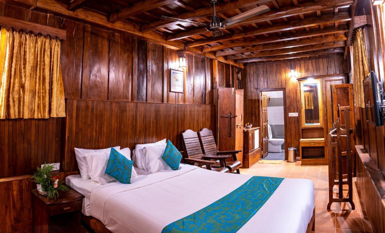 Kalpavanam Heritage Resort Thekkady Bagian luar foto